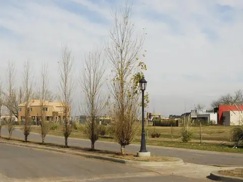 Mlm. Hermoso Lote En Barrio San Felipe, Canning Vi