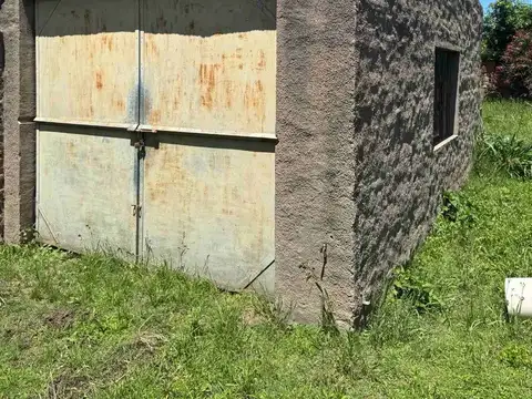 CASA EN VENTA EN CHACABUCO CON PATIO