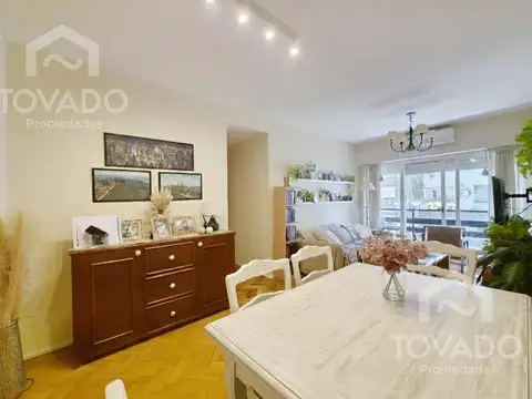 Amplio tres ambientes con balcón y dependencia/escritorio. Zona Alto Palermo