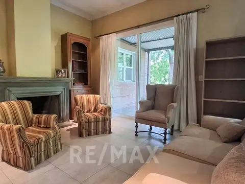 Venta casa 2 dorm jardin El Lucero Seguridad