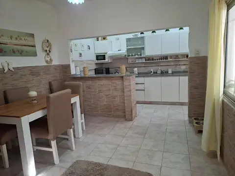 VENTA CASA 2 DORMITORIOS - VIRREYES