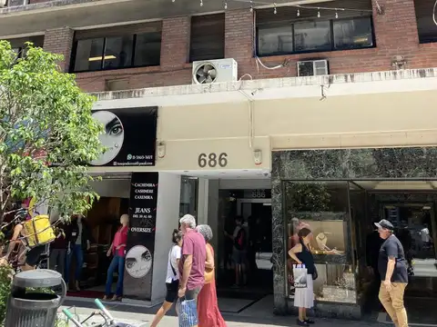 Departamento 1 AMBIENTE SOBRE LA CALLE FLORIDA