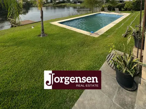 Casa en una Sola Planta al Agua - Ceibos, Puertos