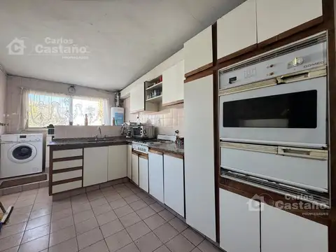 Depto Tipo Casa en Venta en Olivos, USD 138.000