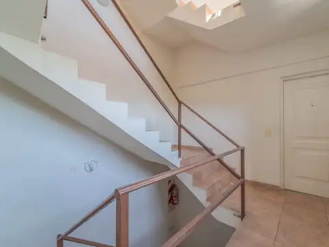 Depto Tipo Casa en Venta de 2 ambientes