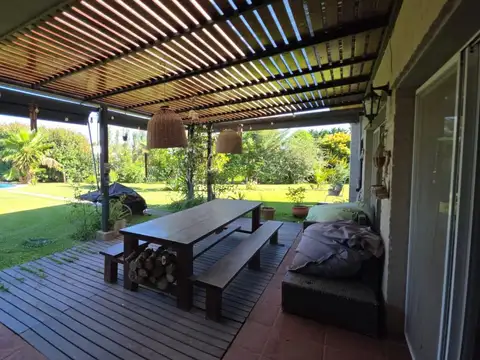 Casa en Venta con 1 cochera