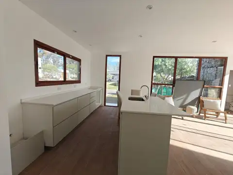 Casa en Venta en Pilar del Este - Santa Elena, USD 198.000