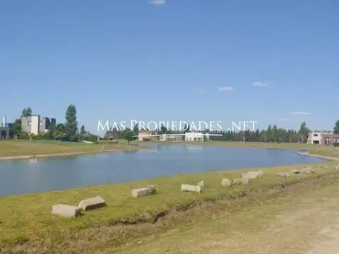 Terreno en Venta 30  mts Fondo