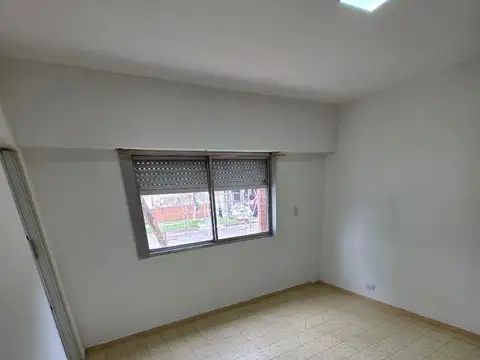 VENTA 2 AMB AMPLIO CON GARAGE