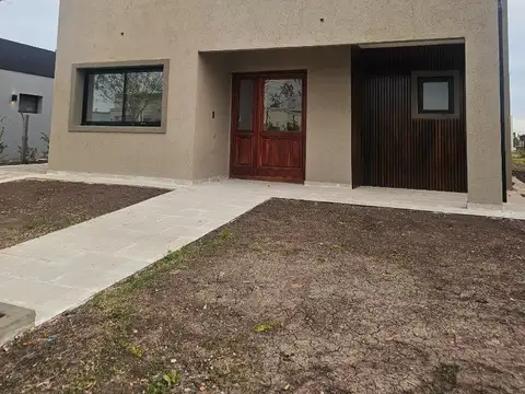 CASA A ESTRENAR EN SAN PABLO