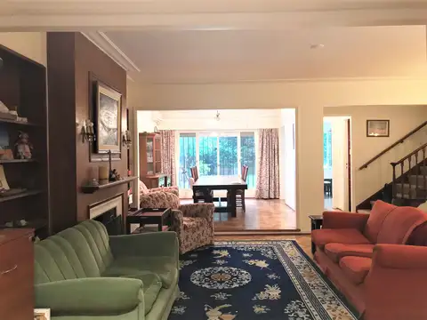 Casa 5 ambientes con 3 baños