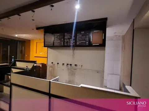 Av. Leandro N. Alem  al 700