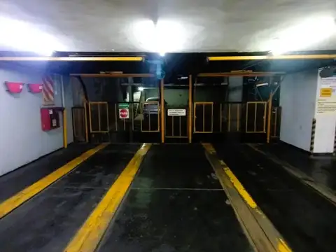 Cochera en venta en Tribunales