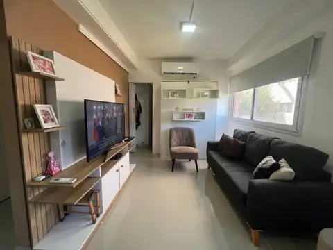 Depto Tipo Casa 2 ambientes con 1 baño