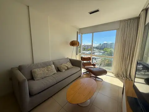 Departamento en Alquiler con 1 cocheras