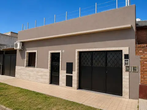 OPORTUNIDAD CASA 5 AMB MULTIFAM. ESCUCHA OFERTAS
