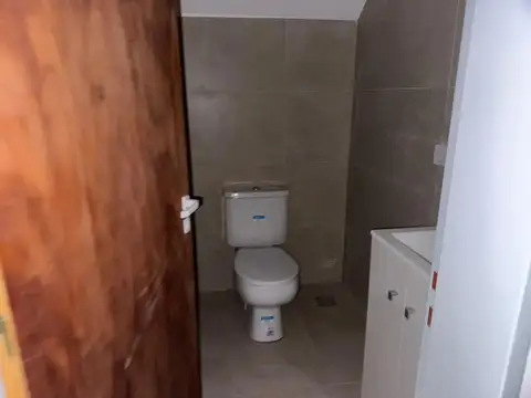 Depto Tipo Casa en Venta con 1 cocheras