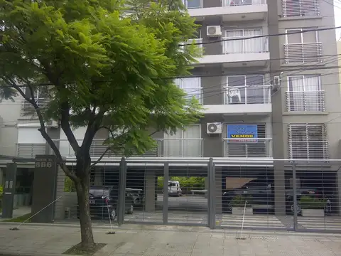 MORON CENTRAL - DPTO. 2 AMBIENTES - CONTRAFRENTE - EDIFICIO CON PISCINA