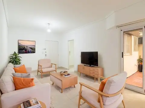 Venta. Departamento. 3 ambientes. Dos patios. Cocina separada. Villa Urquiza