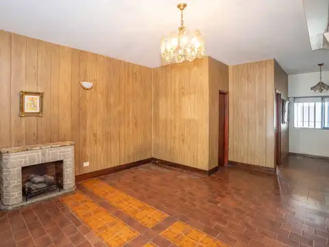 Casa 5 ambientes con 2 baños