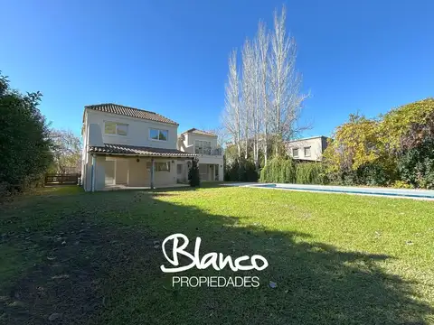 Casa en Venta en Saint Matthews, USD 390.000