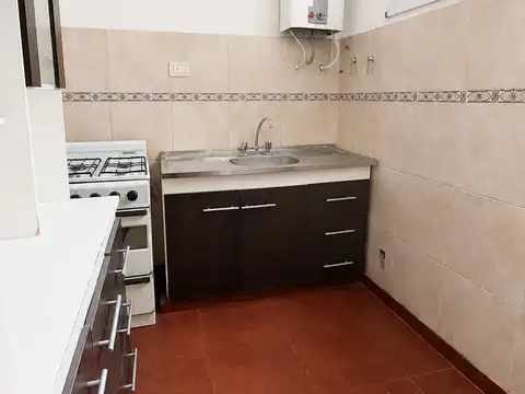 Departamento en Alquiler en Balvanera, $ 550.000