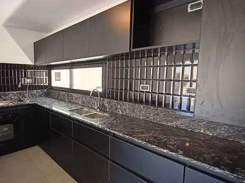 Depto Tipo Casa en Venta en Jardin, USD 157.000