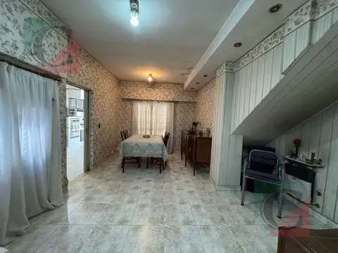 Venta en block de 4 departamentos sobre lote de 8,66x37 mts