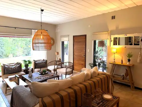 Casa en Venta en San Antonio de Areco, USD 250.000
