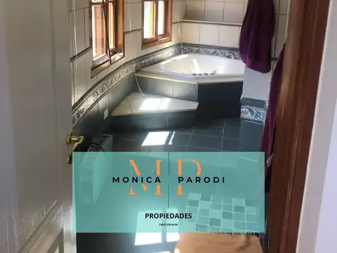 CASA EN VENTA EN COUNTRY BANCO PROVINCIA