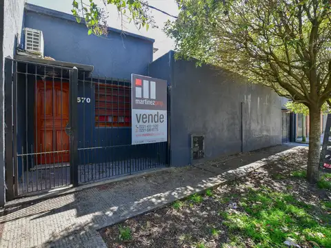 Casa en Venta c/ 3 Dormitorios, Parque y Pileta