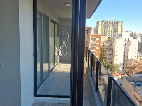 Departamento en Alquiler con 1 cocheras