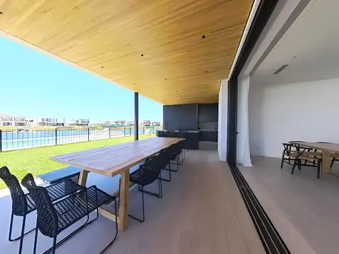 Casa en Alquiler de 5 dormitorios