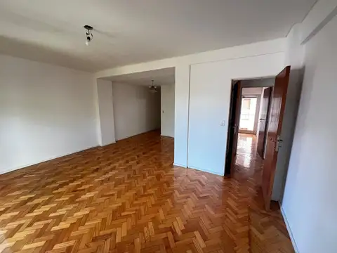 Departamento en Alquiler de 4 ambientes