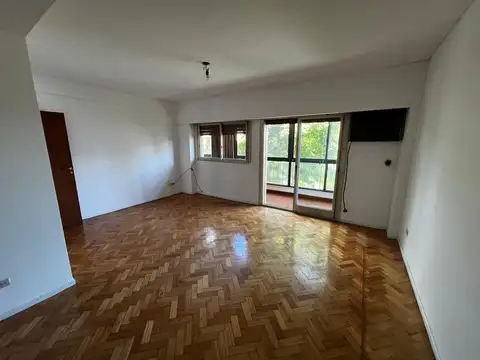 Zapiola 1000, Piso 3