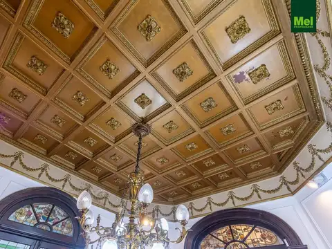 Local en Venta 49 años