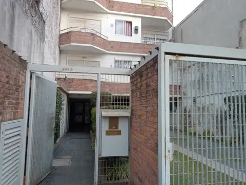 1 AMB AL FRENTE  BALCON !