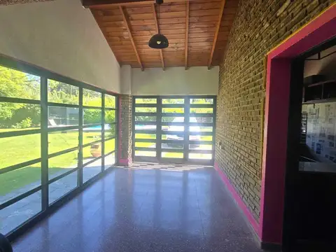 Casa en Alquiler Temporal con 1 cochera