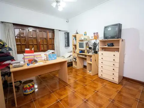 EXCLUSIVA CASA EN VENTA CON QUINCHO Y PILETA