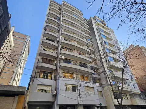 Ayacucho  al 1600, amplio y moderno monoambiente externo con balcon