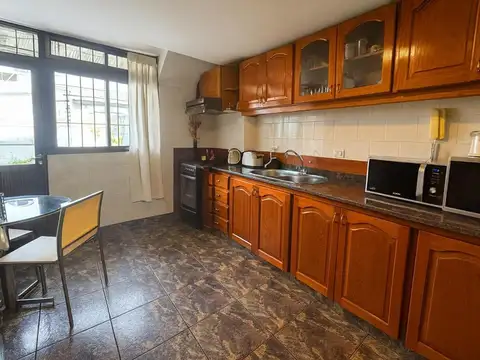 Depto Tipo Casa en Venta 40 años