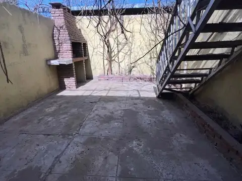 VENTA CASA 4 DORMITORIOS + GALPON SOBRE CAÑADA