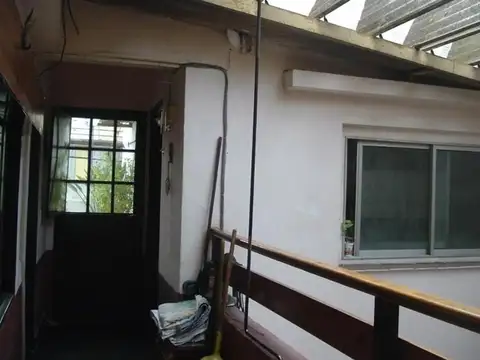 Casa 6 ambientes con 3 baños