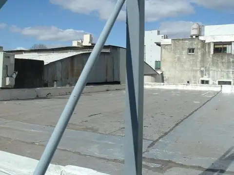 CASA CON LOTE PROPIO 205 METROS C/PATIO Y TERRAZA EN BOEDO