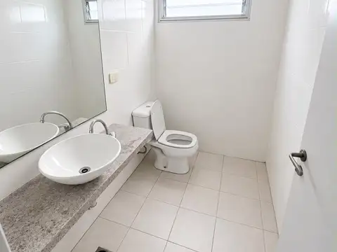 Oficina en Alquiler en Balvanera, USD 1.650