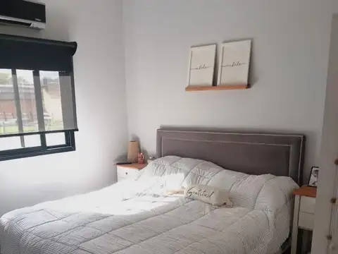 Casa con Pileta en Barrio Cerrado