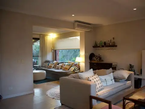 Casa en Alquiler en Laguna Del Sol, USD 4.800