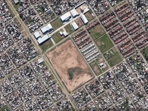 Av. Vergara entre calle 24 y calle 27 2500