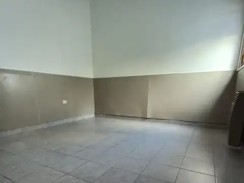 PH en alquiler - 2 Dormitorios 1 Baño - La Plata