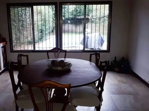 Casa en Venta en Villa Gobernador Udaondo, USD 230.000